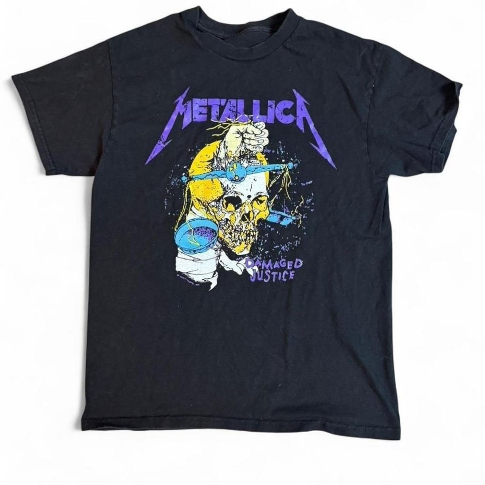 Metallica Black 'Damaged Justice' Short Sleeve Graphic Tee